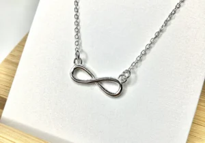 Collar INFINIT